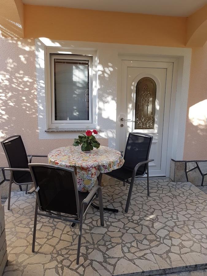 Apartments Melita Цриквеница Экстерьер фото